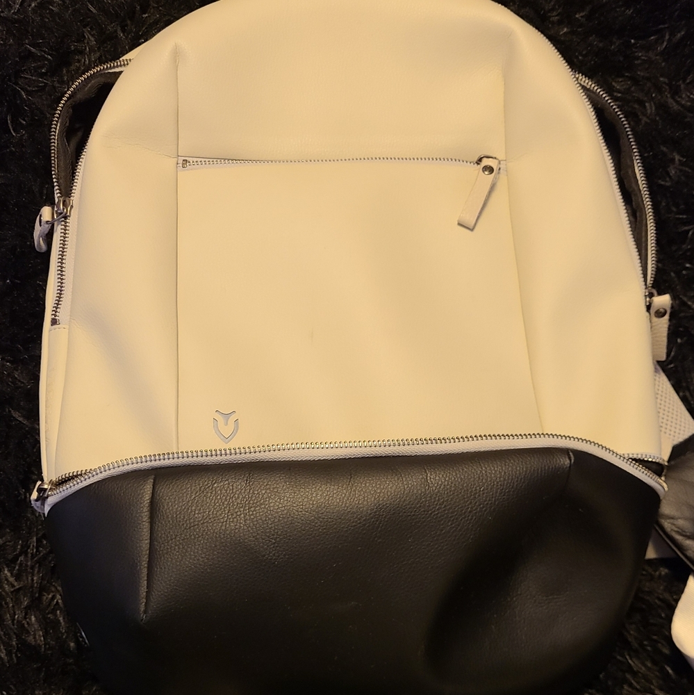 Vessel traveling backpack